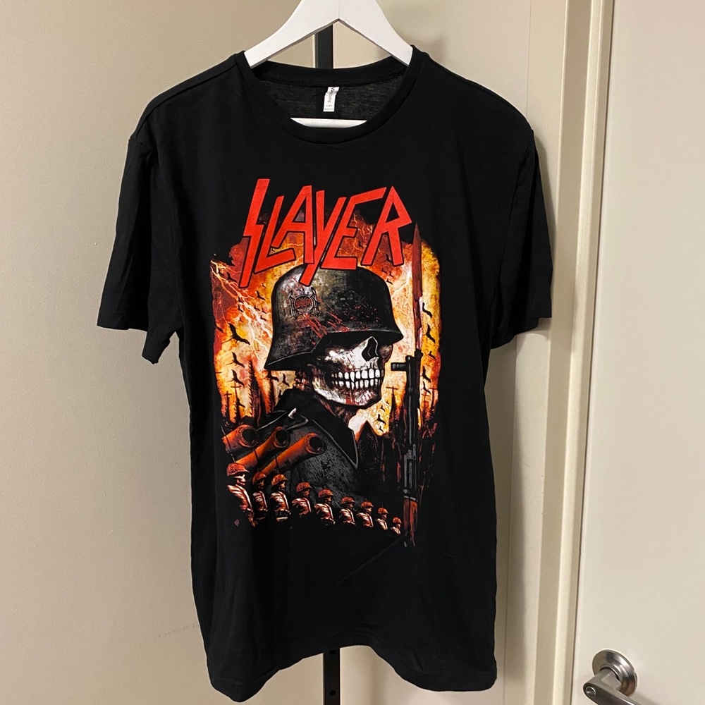 SLAYER Graphic T-Shirt NWOT